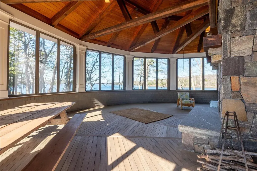 16 Glidden Ledge Road South Bristol ME 04568
