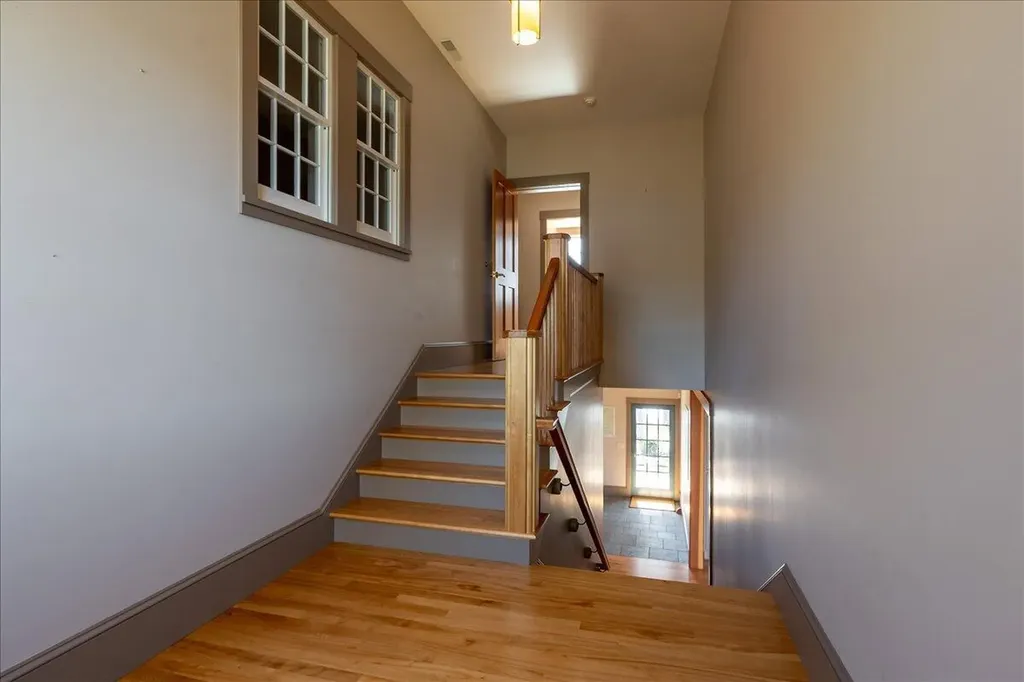 16 Glidden Ledge Road South Bristol ME 04568