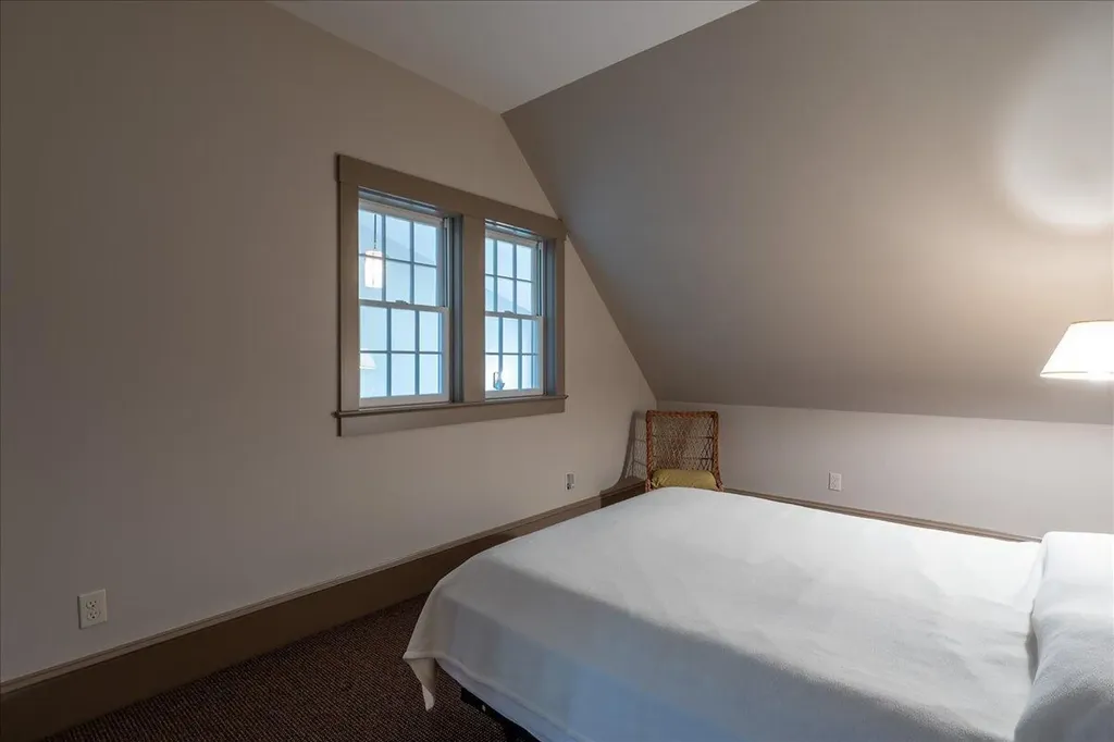 16 Glidden Ledge Road South Bristol ME 04568