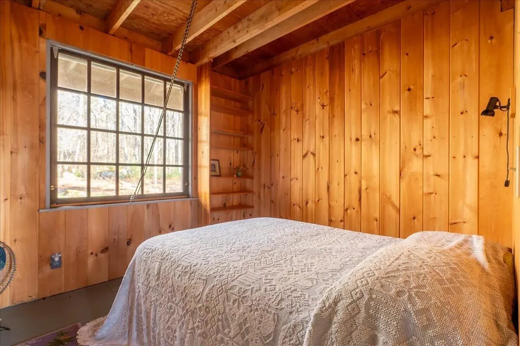 16 Glidden Ledge Road South Bristol ME 04568