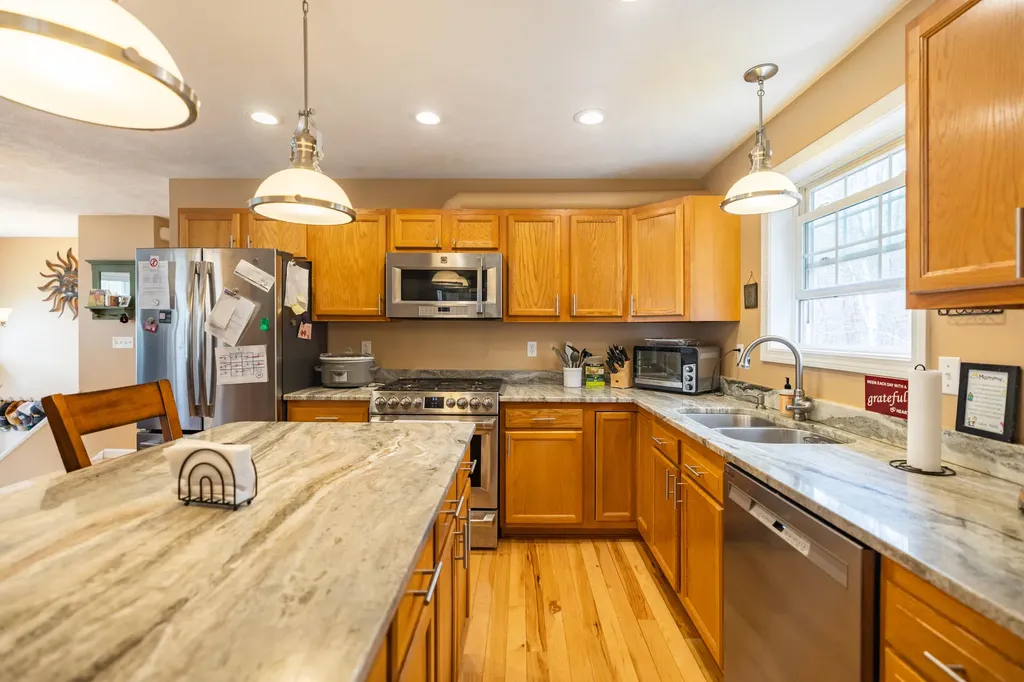 189 Autumn Drive Poland ME 04274