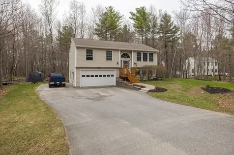 189 Autumn Drive Poland ME 04274