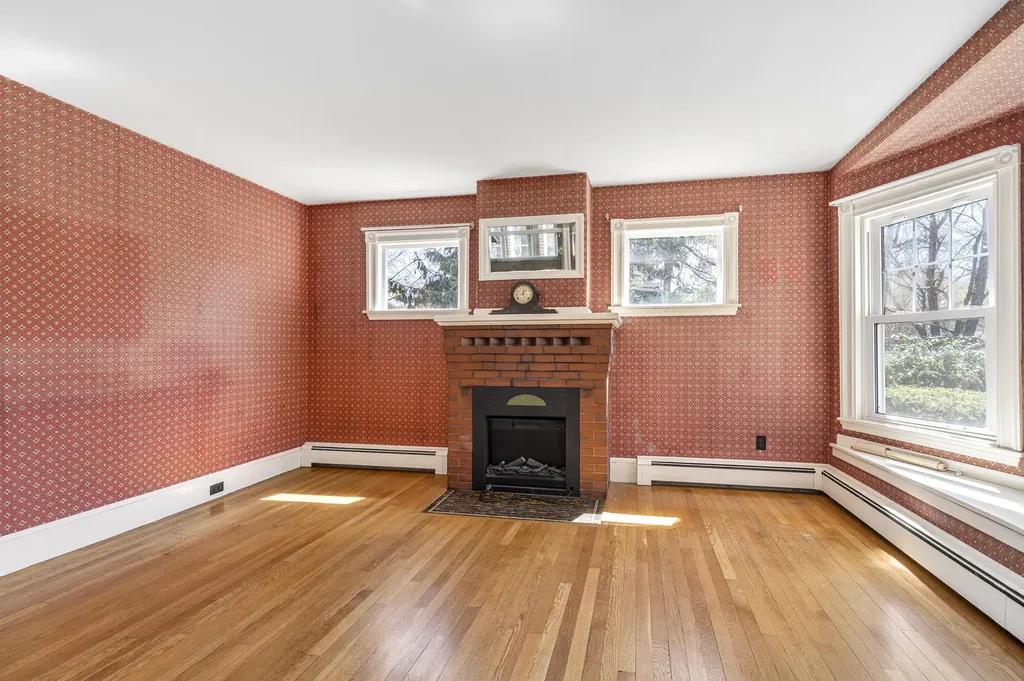 192 Harriet Street South Portland ME 04106