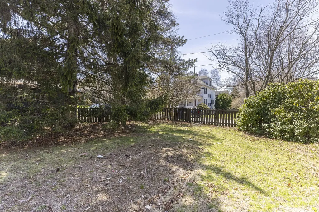 192 Harriet Street South Portland ME 04106