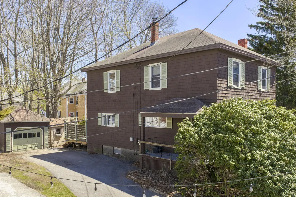 192 Harriet Street South Portland ME 04106