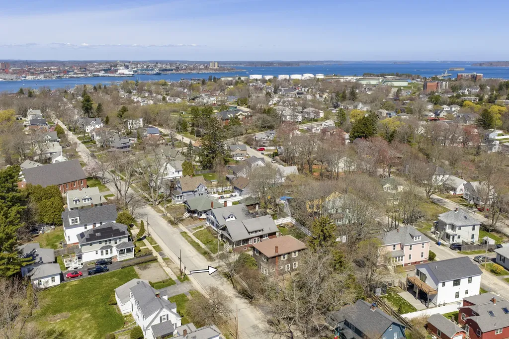 192 Harriet Street South Portland ME 04106