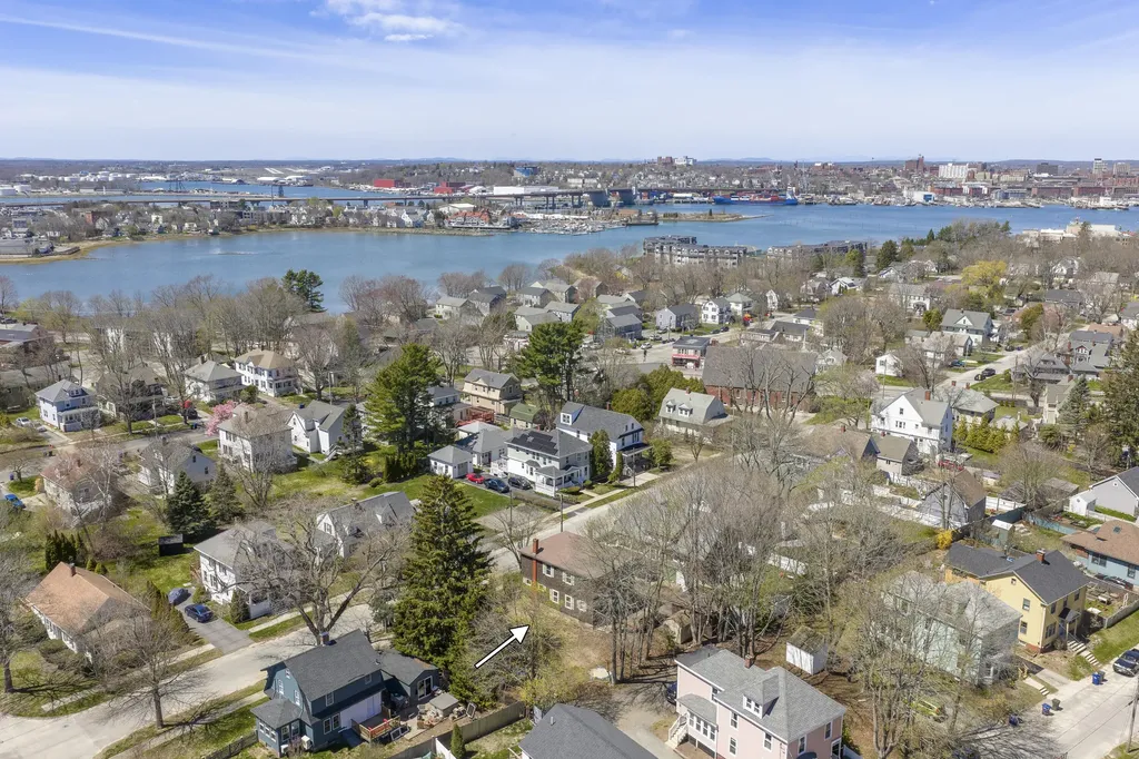 192 Harriet Street South Portland ME 04106