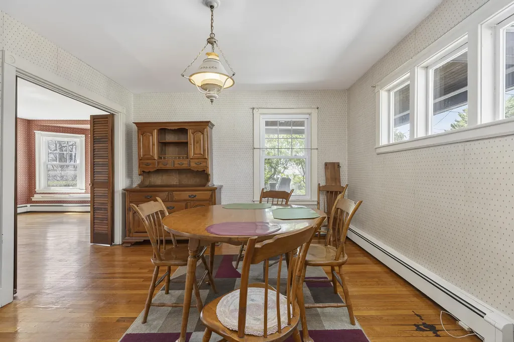 192 Harriet Street South Portland ME 04106