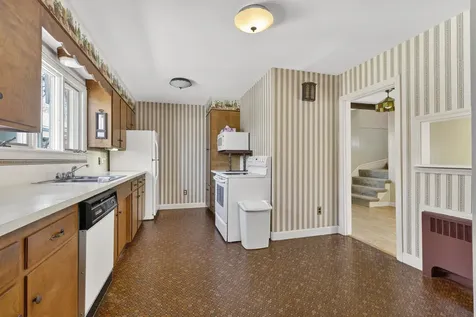 192 Harriet Street South Portland ME 04106