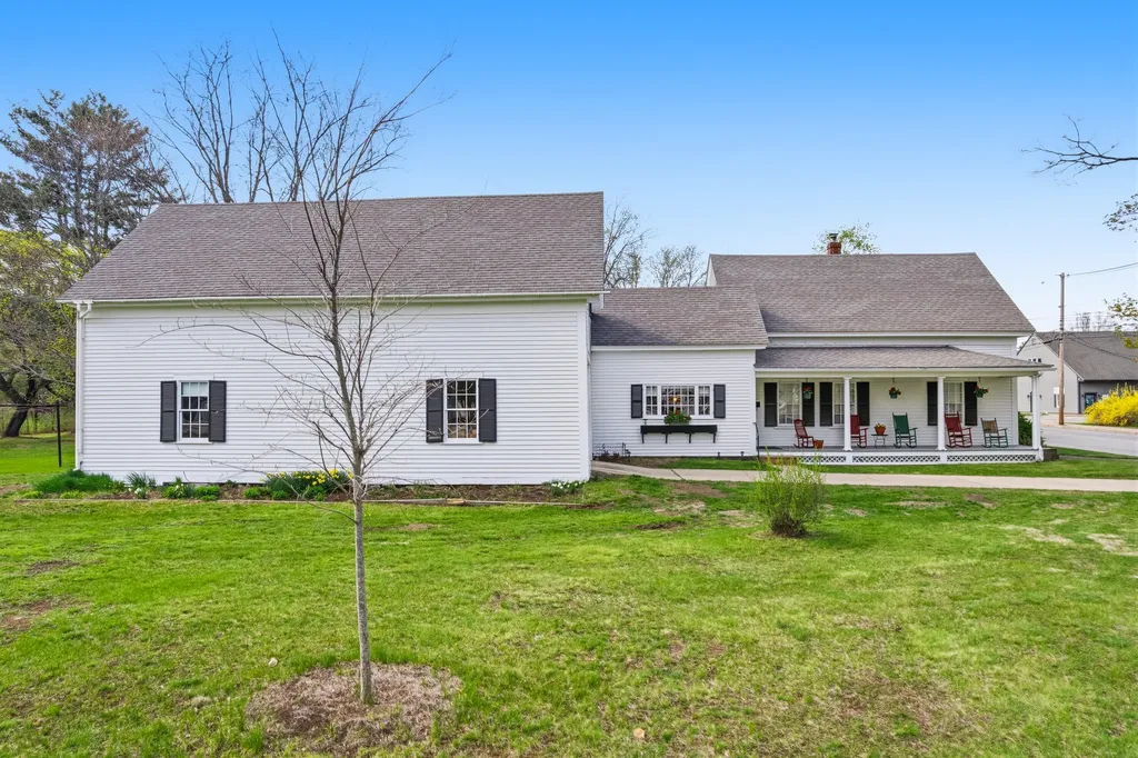 567 Main Street Sanford ME 04083
