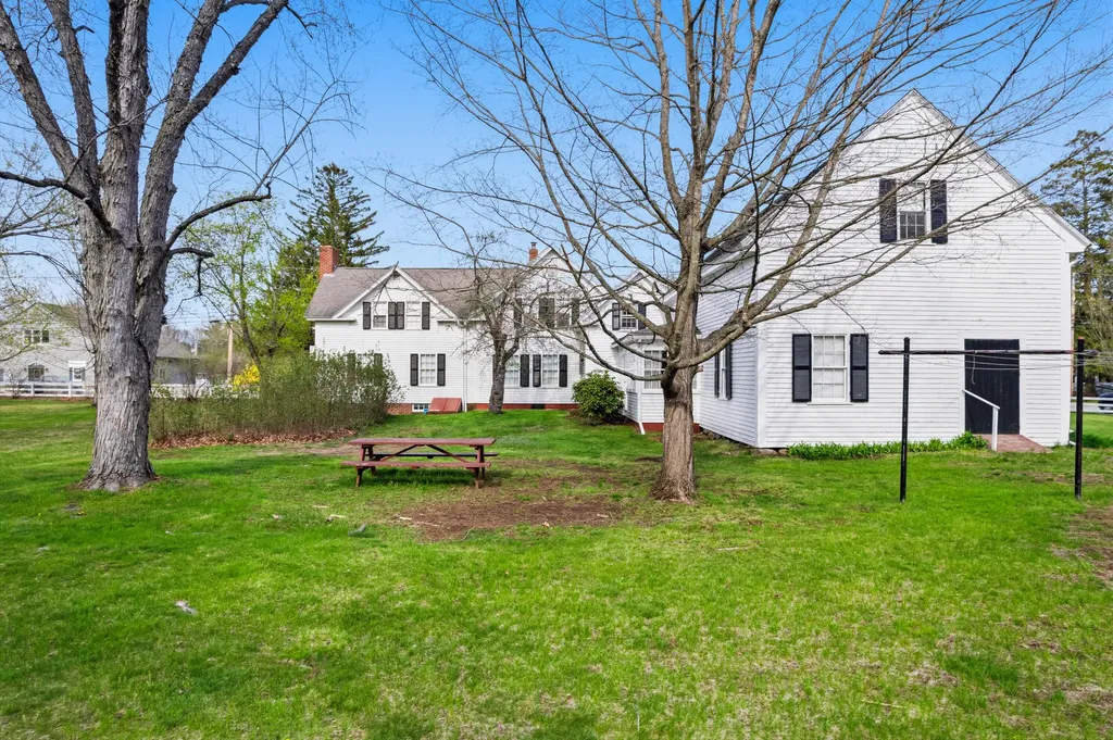 567 Main Street Sanford ME 04083