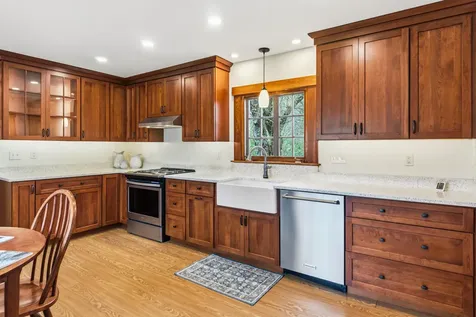 567 Main Street Sanford ME 04083