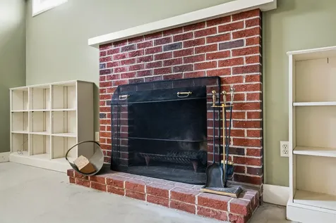 567 Main Street Sanford ME 04083