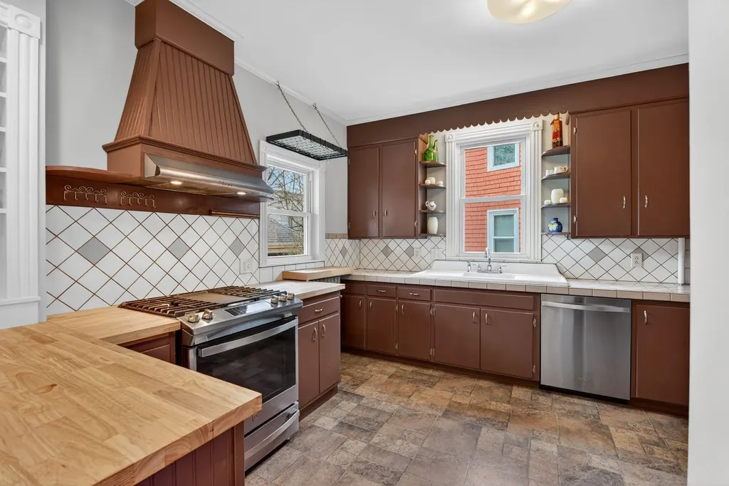106 Dartmouth Street Portland ME 04103