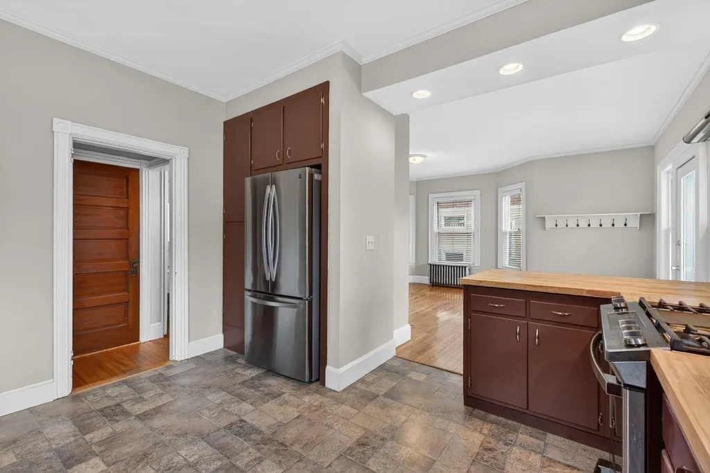 106 Dartmouth Street Portland ME 04103