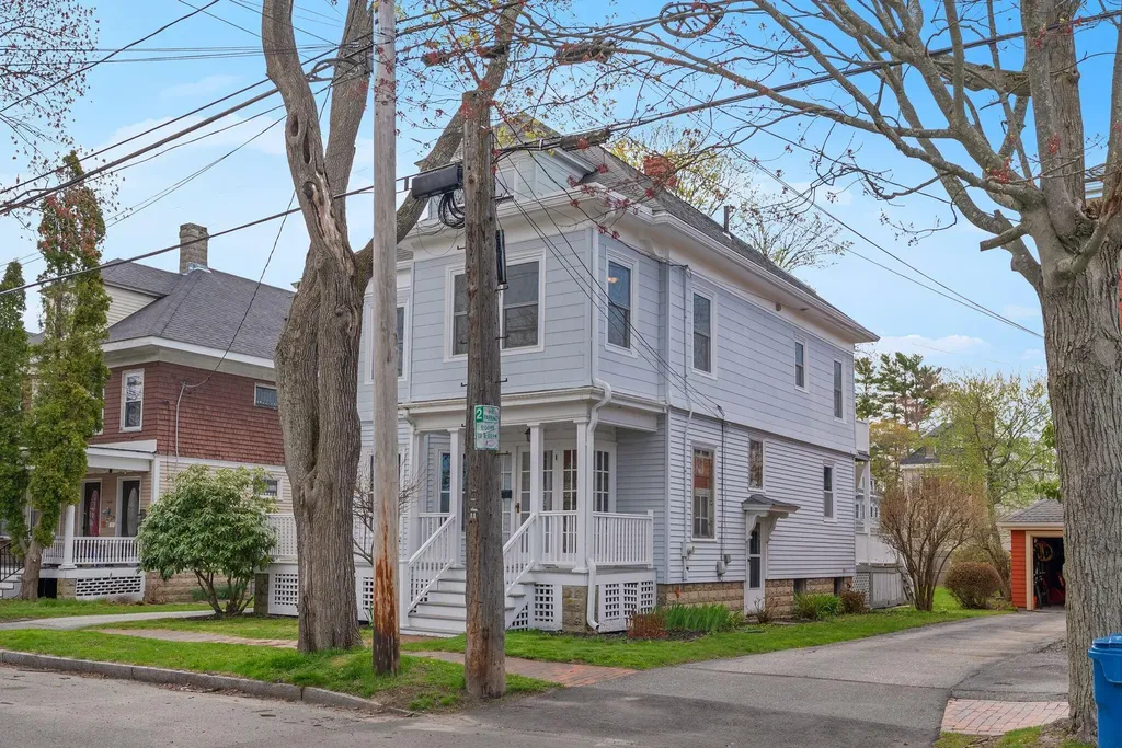106 Dartmouth Street Portland ME 04103