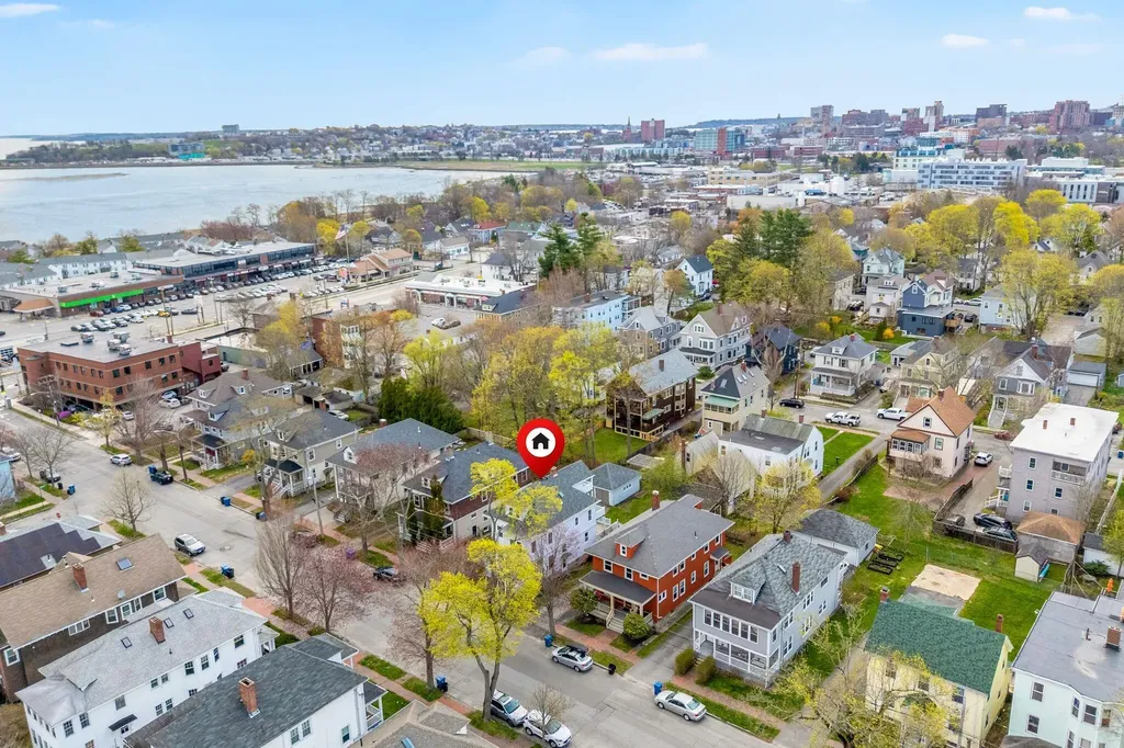 106 Dartmouth Street Portland ME 04103