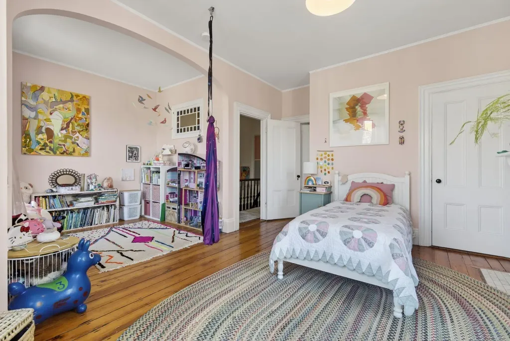 494 Cumberland Avenue Portland ME 04101