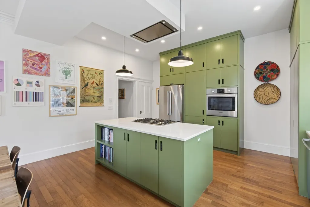494 Cumberland Avenue Portland ME 04101