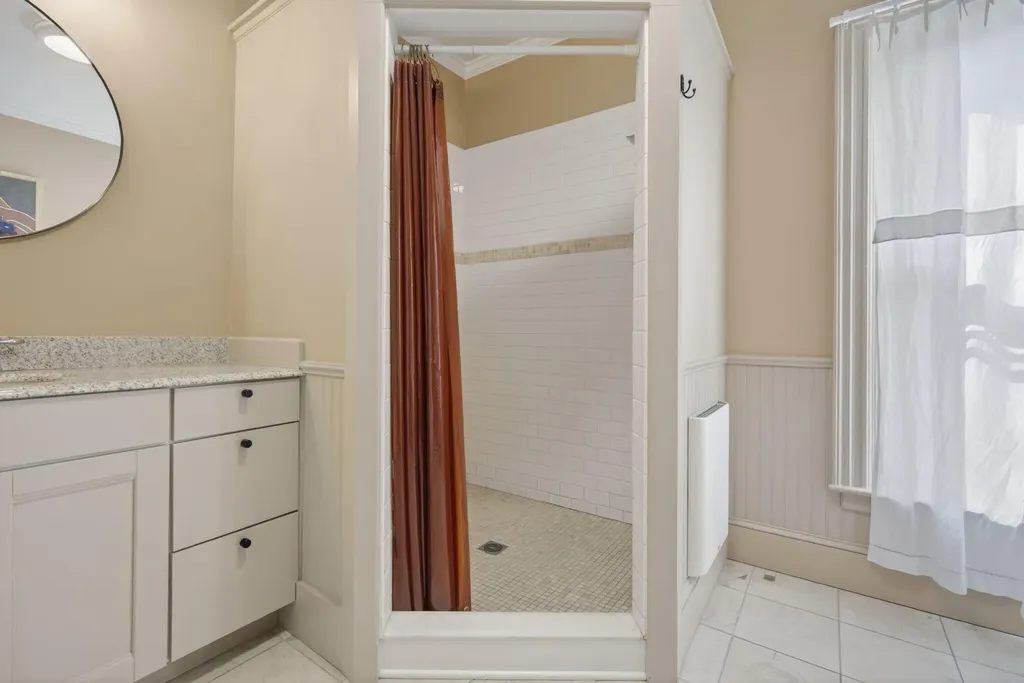 494 Cumberland Avenue Portland ME 04101