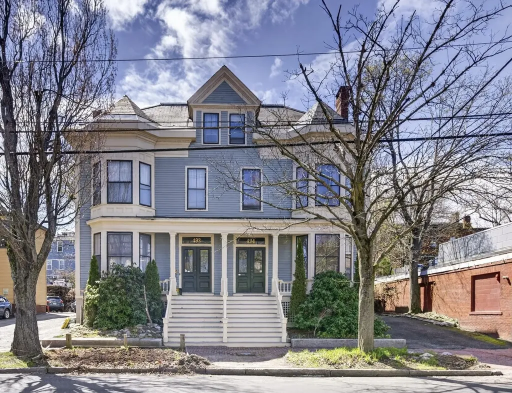 494 Cumberland Avenue Portland ME 04101