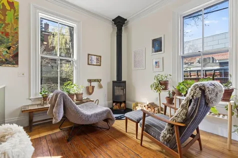494 Cumberland Avenue Portland ME 04101