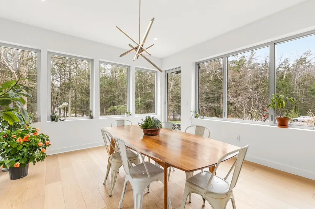 34 Cranbrook Drive Cape Elizabeth ME 04107