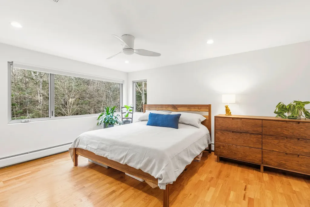 34 Cranbrook Drive Cape Elizabeth ME 04107