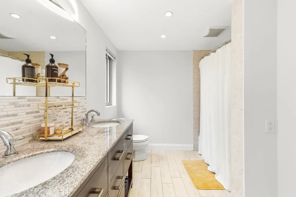 34 Cranbrook Drive Cape Elizabeth ME 04107