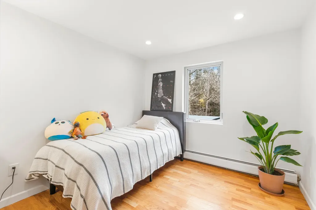 34 Cranbrook Drive Cape Elizabeth ME 04107