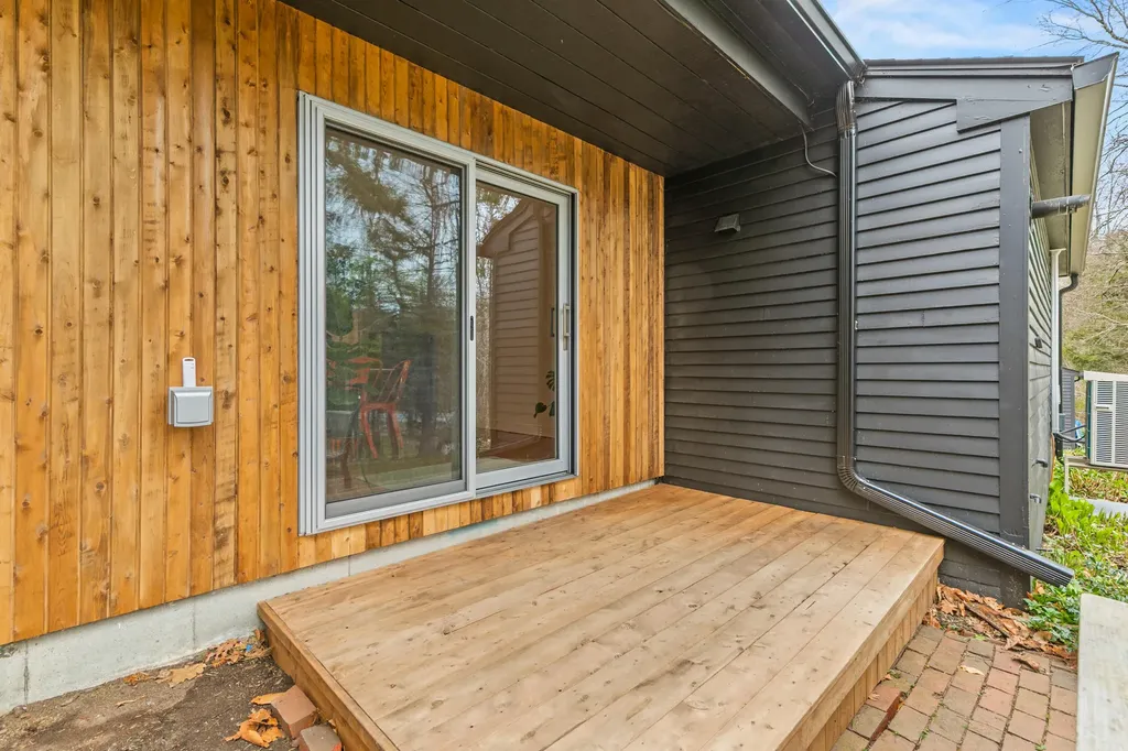 34 Cranbrook Drive Cape Elizabeth ME 04107