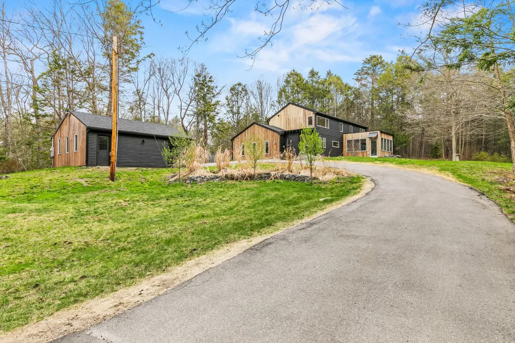 34 Cranbrook Drive Cape Elizabeth ME 04107