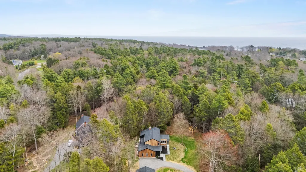 34 Cranbrook Drive Cape Elizabeth ME 04107