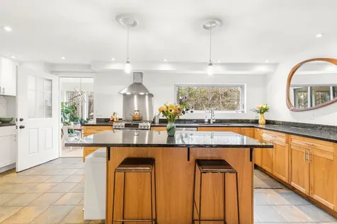 34 Cranbrook Drive Cape Elizabeth ME 04107