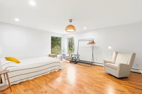 34 Cranbrook Drive Cape Elizabeth ME 04107