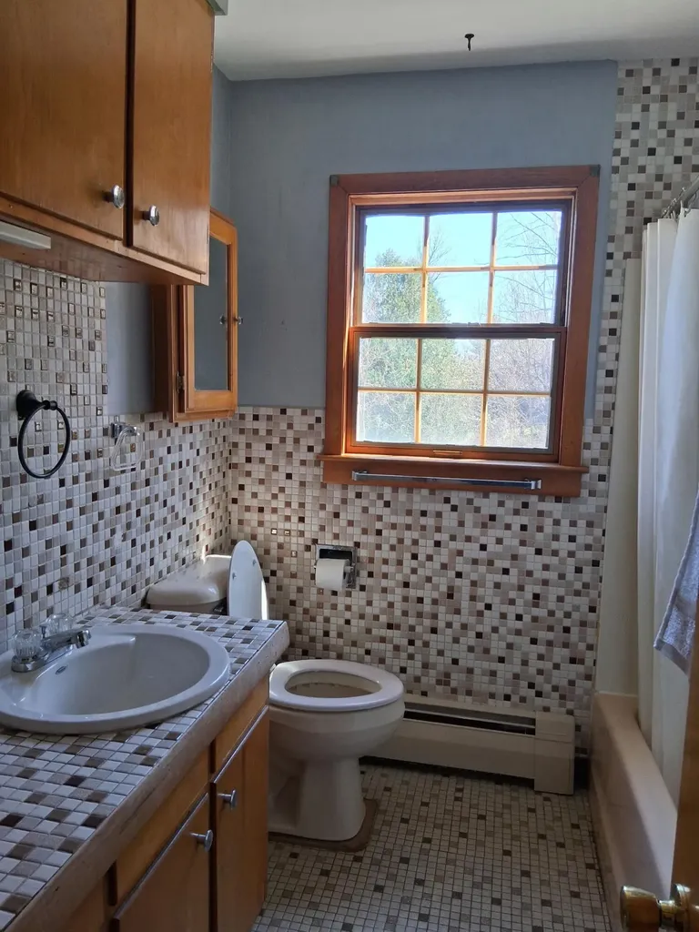 431 Raymond Street Rumford ME 04276