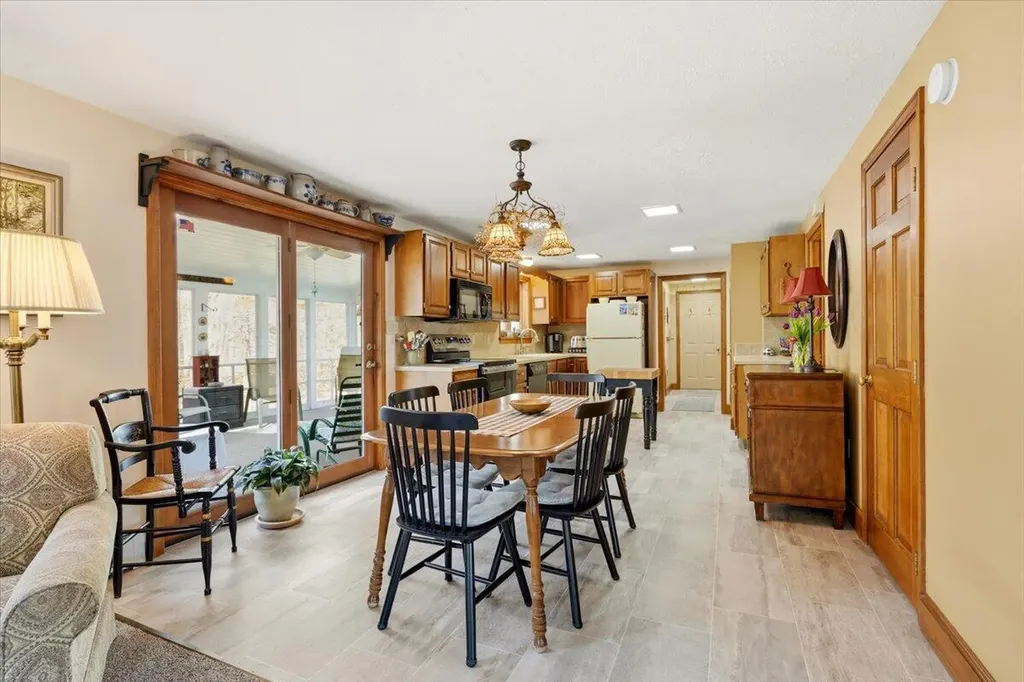 15 Wildwood Drive Sanford ME 04073