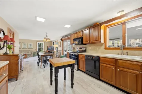 15 Wildwood Drive Sanford ME 04083
