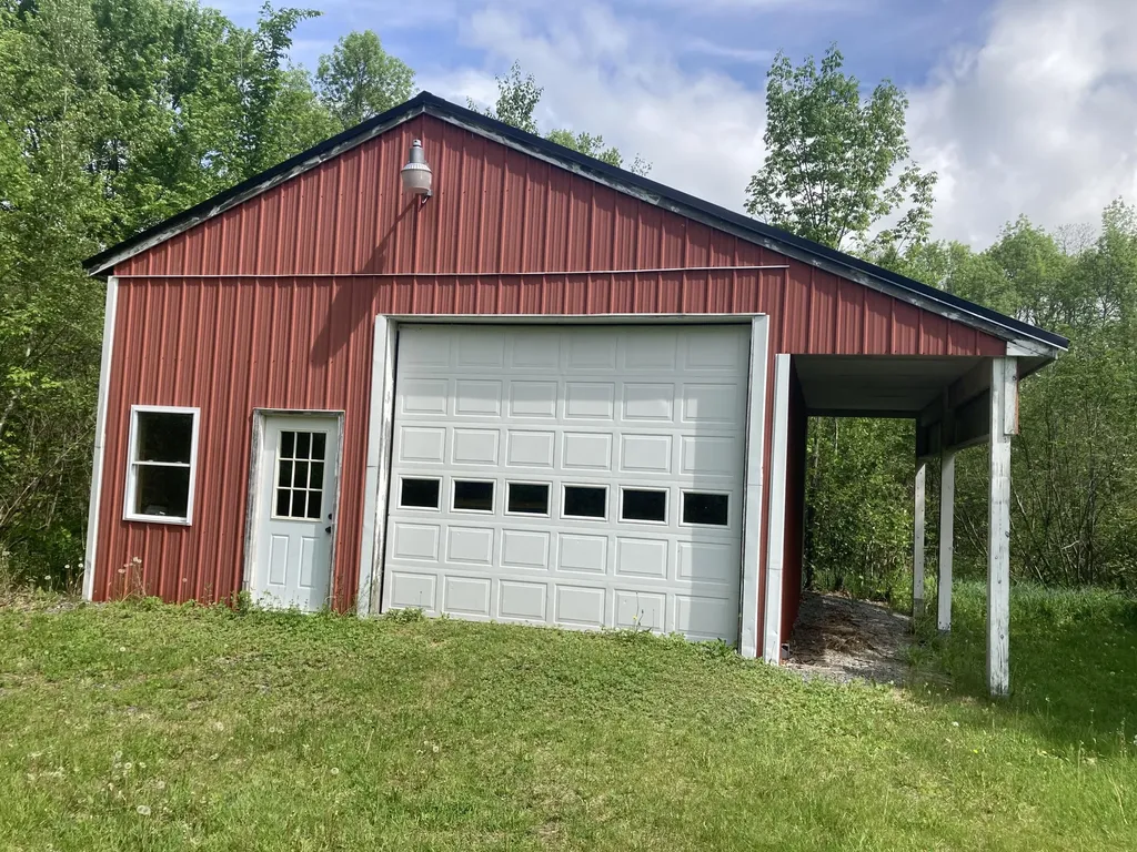 431 Newburgh Road Hermon ME 04401