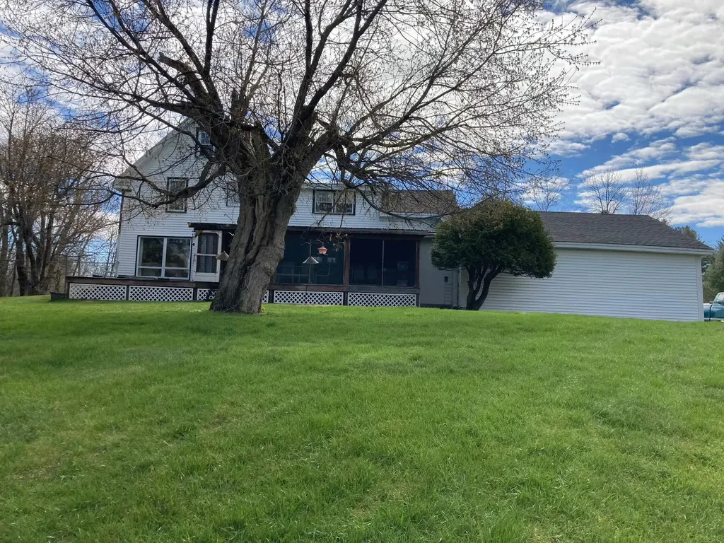 431 Newburgh Road Hermon ME 04401