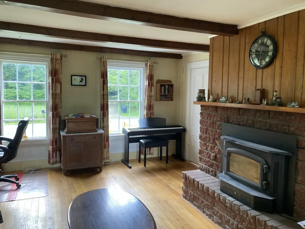 431 Newburgh Road Hermon ME 04401