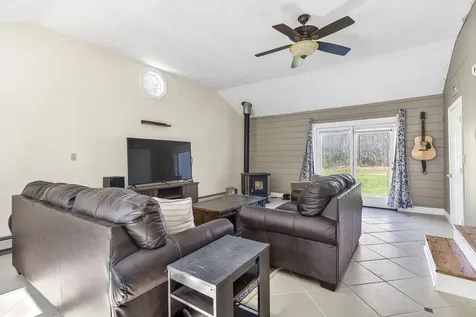 411 Shaker Road Gray ME 04039