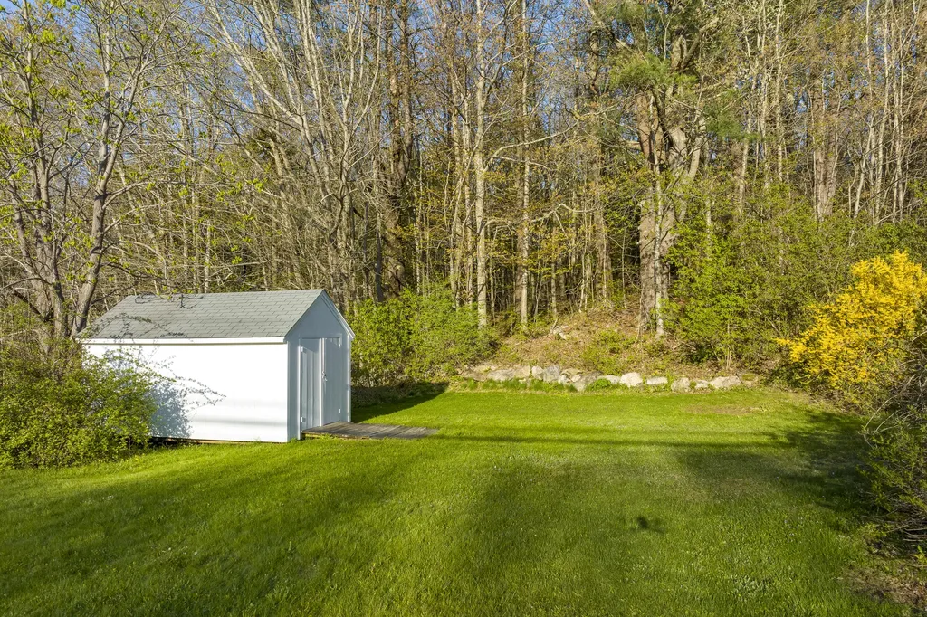 934 Wiscasset Road Boothbay ME 04537