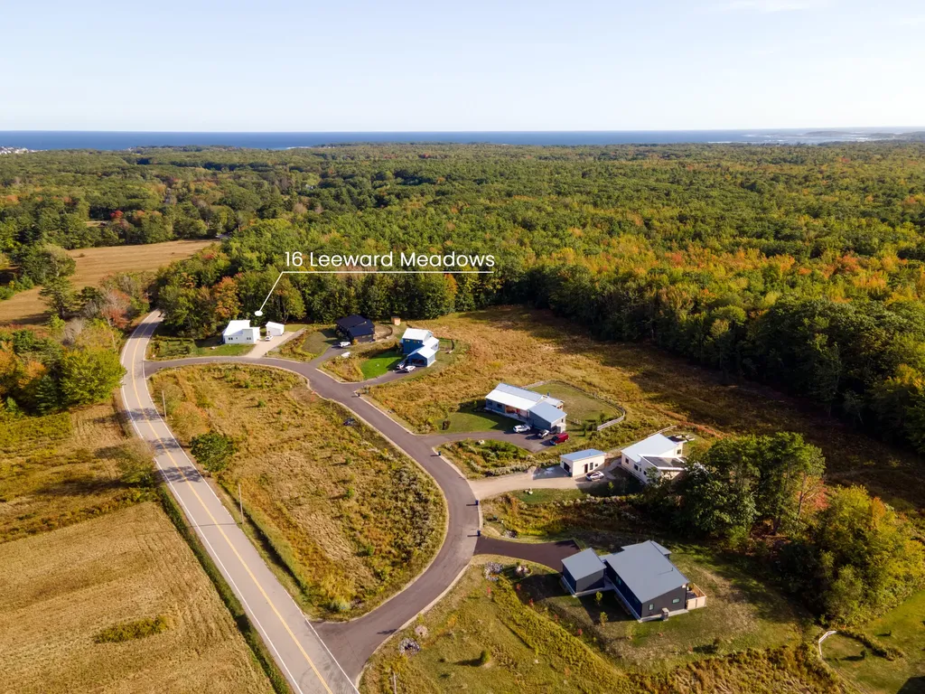 16 Leeward Meadows Biddeford ME 04005