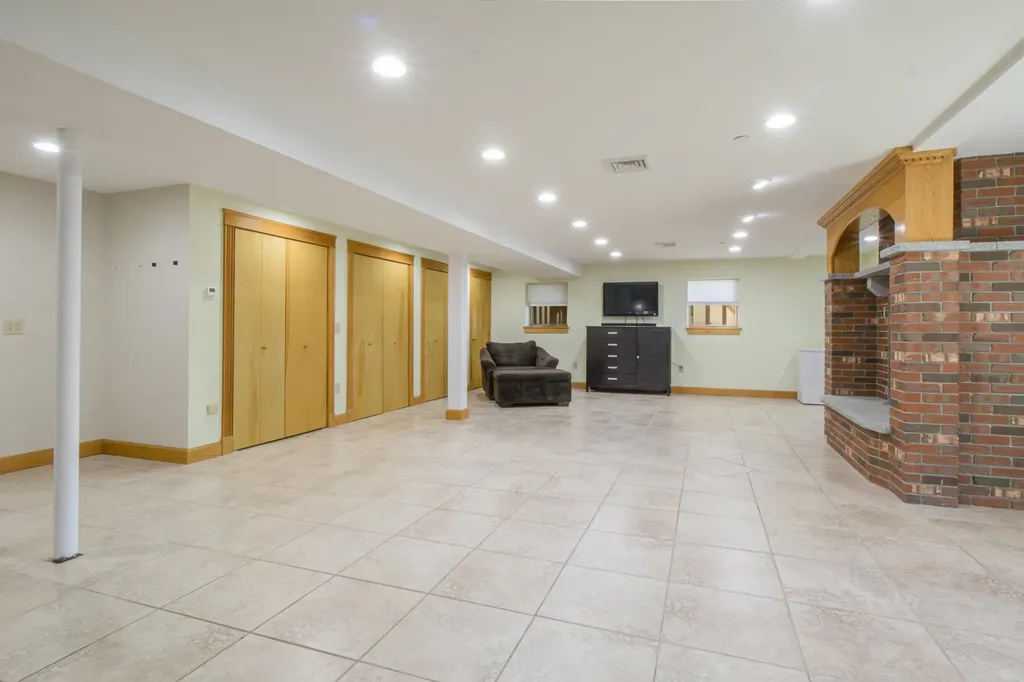 71 Maplecrest Road Parsonsfield ME 04047