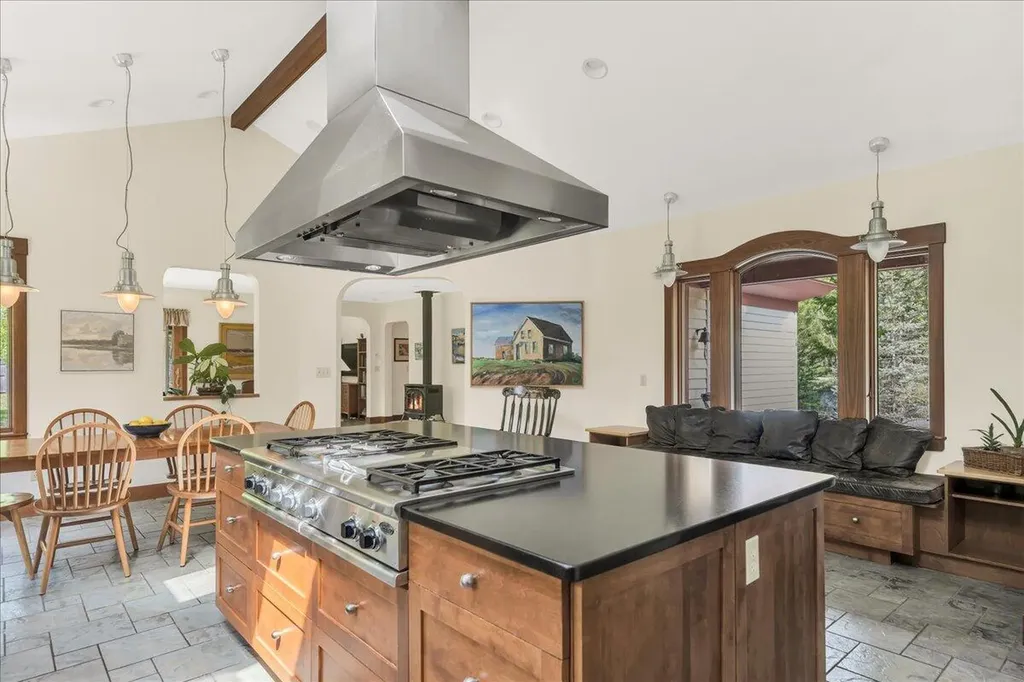 70 Ledgewood Lane Blue Hill ME 04614