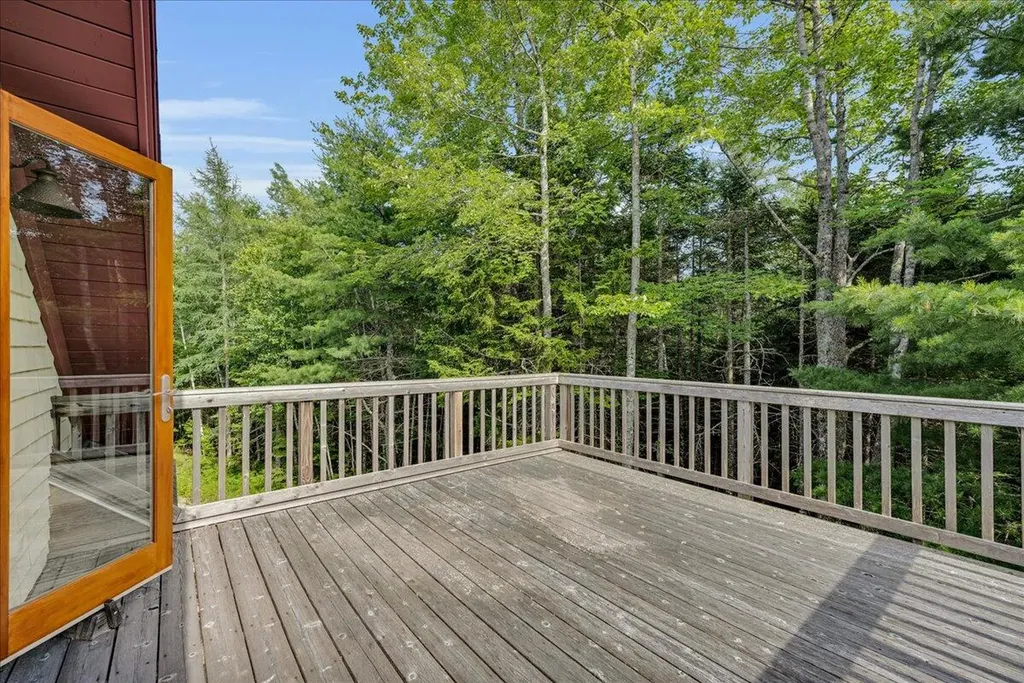 70 Ledgewood Lane Blue Hill ME 04614
