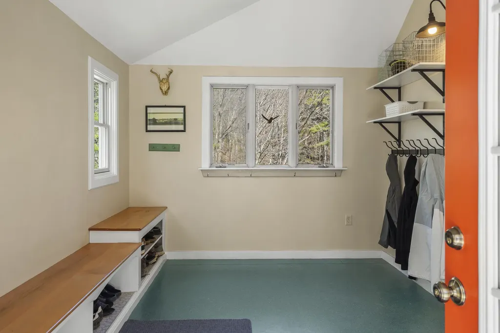 11 N Dyer Neck Road Newcastle ME 04553