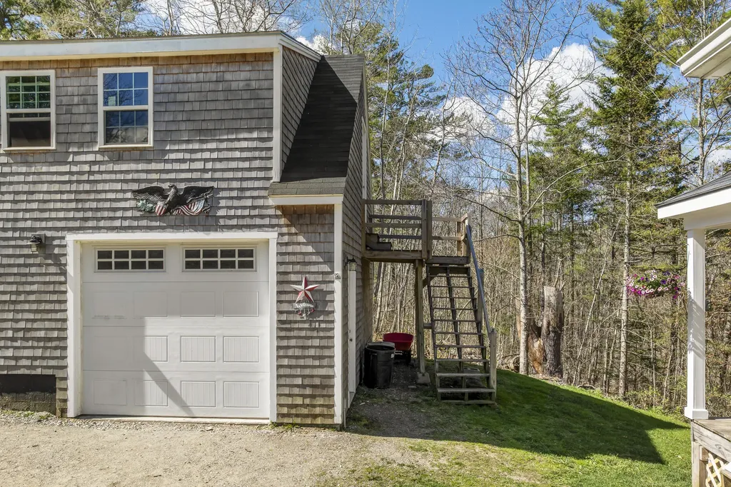 11 N Dyer Neck Road Newcastle ME 04553