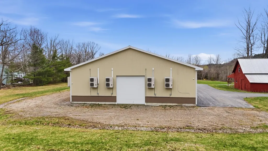 69 Maplecrest Road Parsonsfield ME 04047